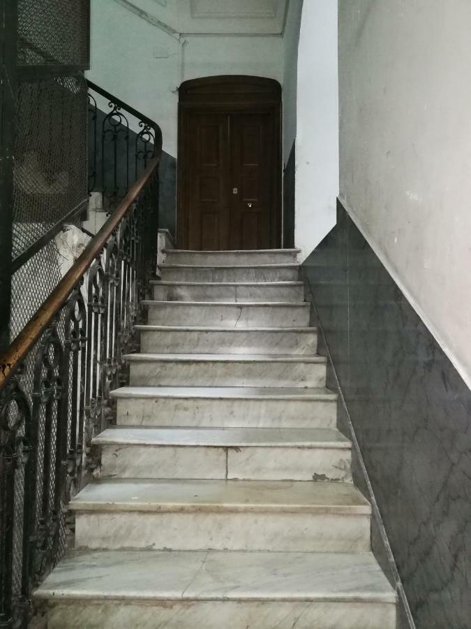 Appartamento Casa di Giò - Duomo Napoli Esterno foto